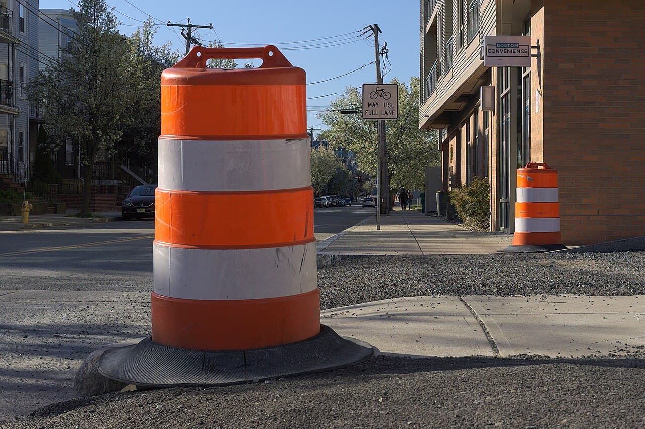 Traffic Cylinders / Drums / Bollards